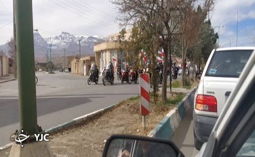 جلوه&zwnj;هایی ویژه از شکوه رژه خودرویی بهمن در شهرستان&zwnj;های یزد