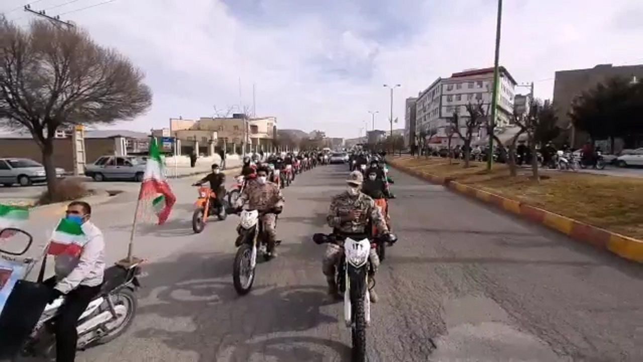 حضور پرشور مردم انقلابی نهاوند همچون سایر شهر‌ها در ۲۲بهمن+ فیلم