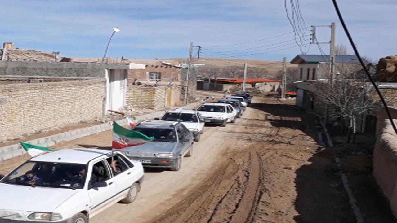 جشن ۴۲ سالگی انقلاب اسلامی در روستای آغبلاغ سفلی + فیلم