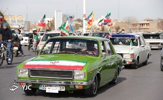 آغاز حرکت نمادین سالروز پیروزی انقلاب در یزد+ تصویر