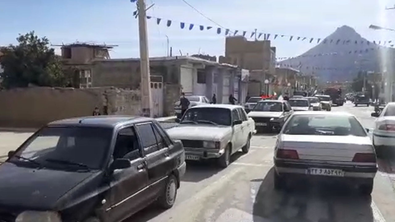 حماسه پرشور پیروزی انقلاب اسلامی در شهرک شریعتی + فیلم