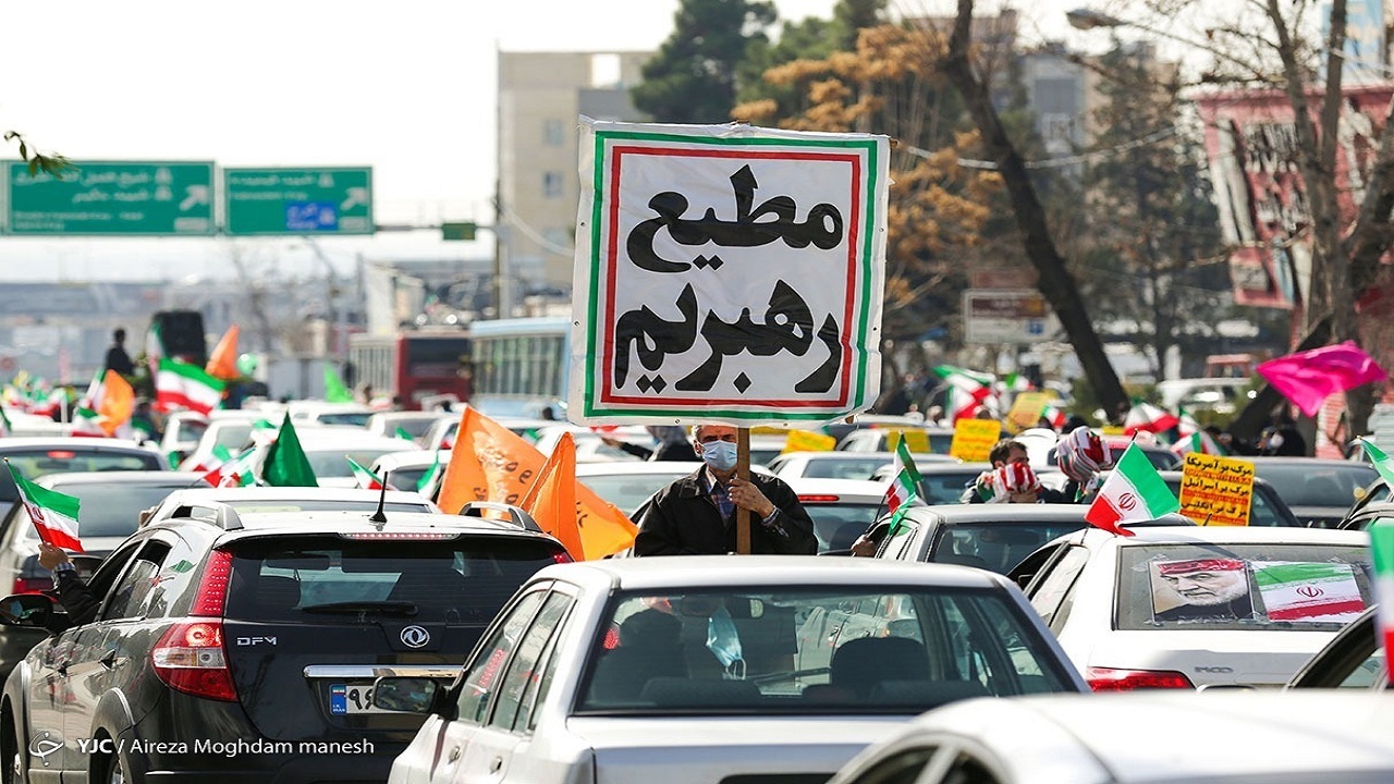 ۲۲ بهمن نماد وحدت است؛ آن را خرجِ اختلاف‌افکنی نکنیم