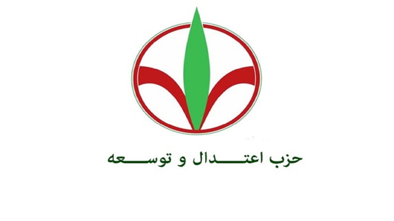 سر دادن شعار علیه منتخب ملت تقابلی آشکار با خواست ملت است