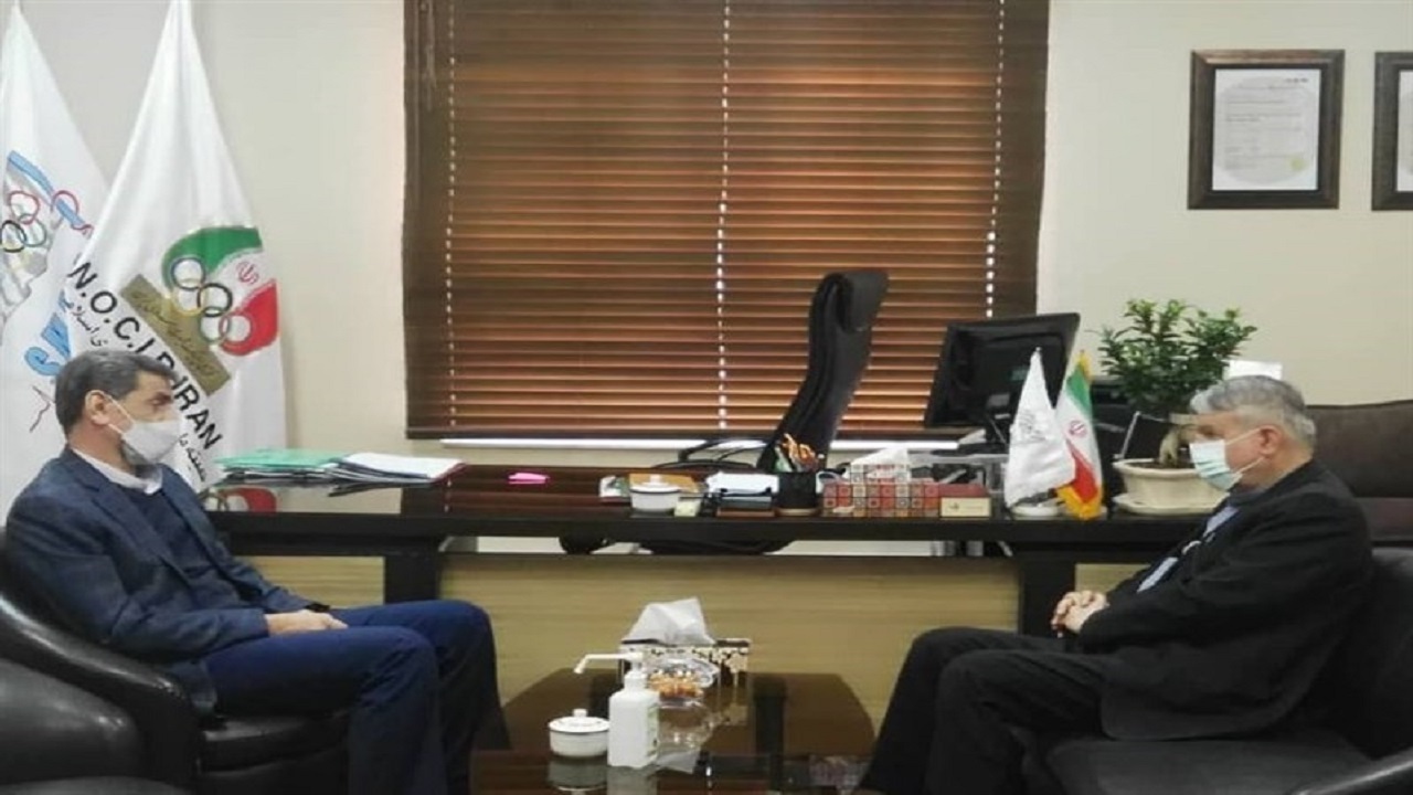 صالحی امیری از فدراسیون پزشکی ورزشی بازدید کرد