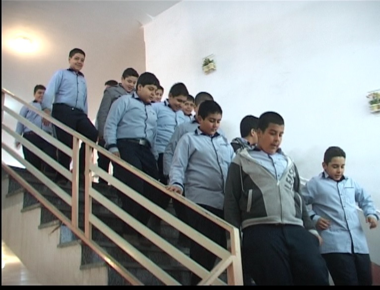 چاقی در کمین دانش آموزان کم تحرک/زنگ خطر به صدا درآمده