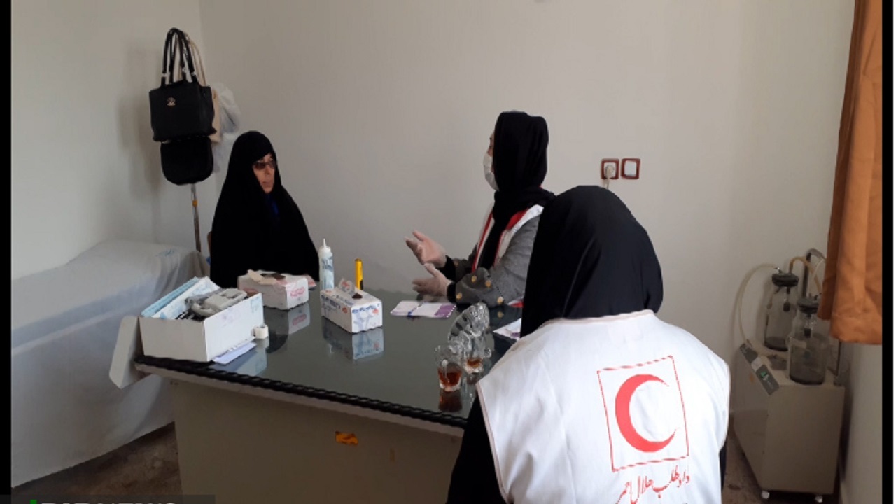 خدمات رایگان منادیان سلامت به محرومان منطقه بیارجمند