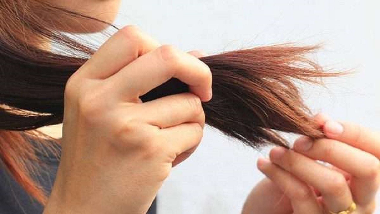 دلایل شکستگی مو و راه‌های درمان شکنندگی آن