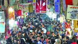 خطر سلفی گرفتن در کنار آبشاری خروشان + فیلم
