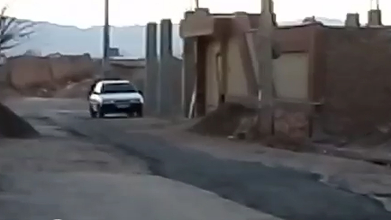 وضع نامناسب یک کوچه در زرند + فیلم