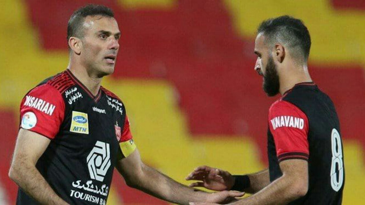 حسینی: گل گهری‌ها ابتدا به اشتباه خود توجه کنند/ بعضی هر کاری دلشان خواست با پرسپولیس انجام دادند