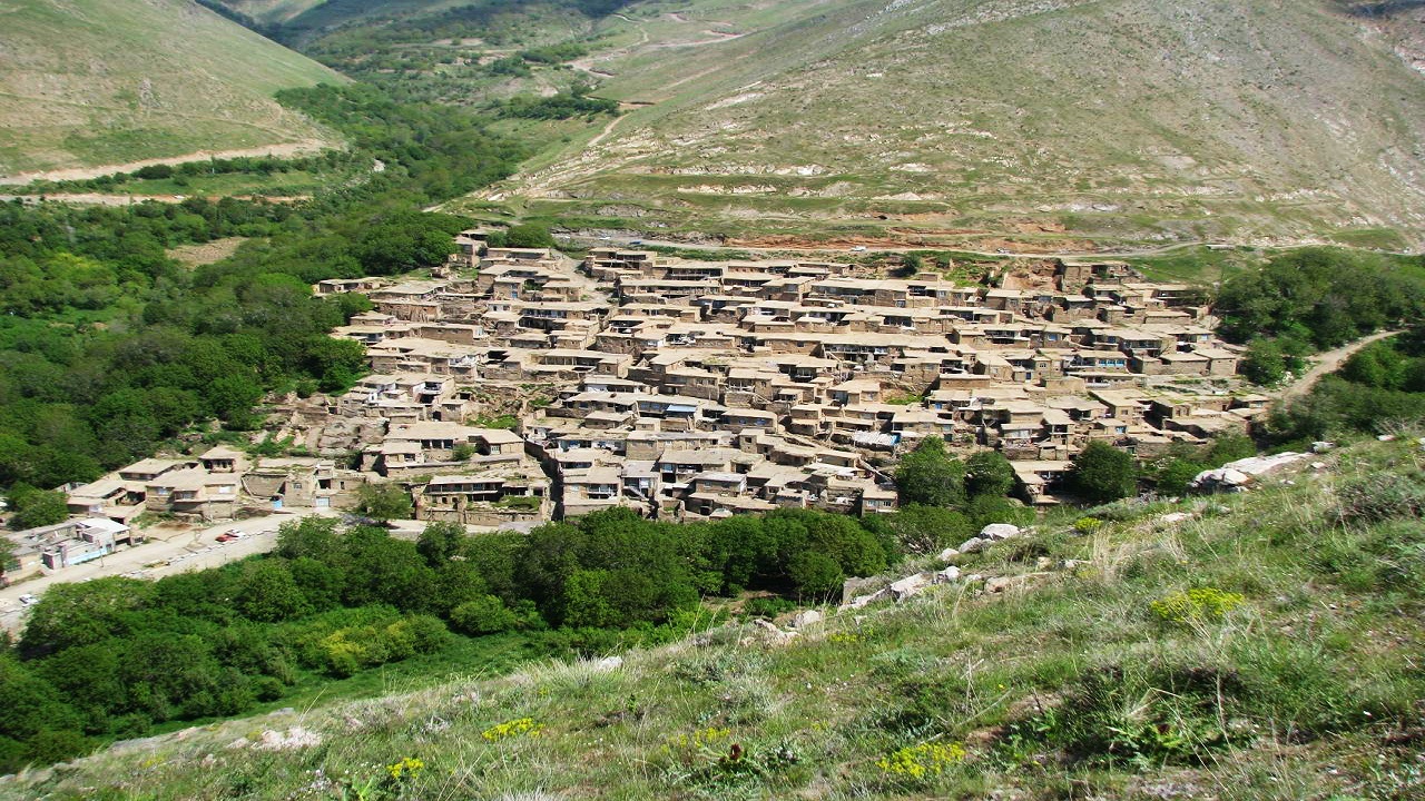 سنگ فرش شدن روستای گردشگری و انتظار روستائیان برای حضور گردشگران