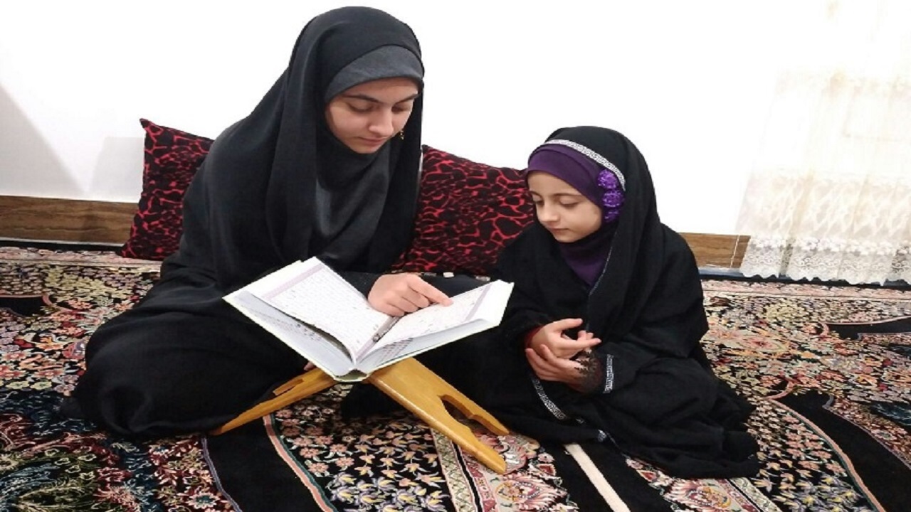 محیا فیروزی خردسال ترین نابغه قرآنی در کشور