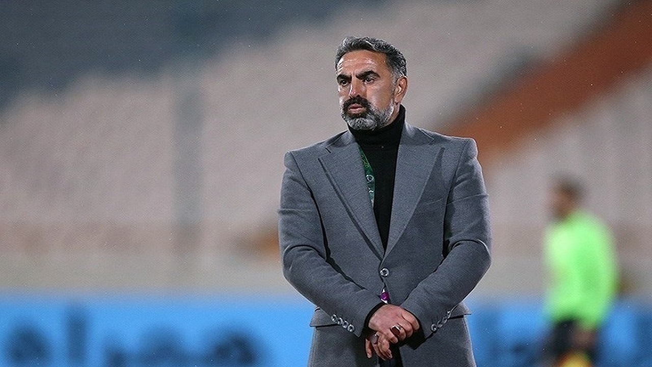 محمود فکری همچنان روی نیمکت استقلال
