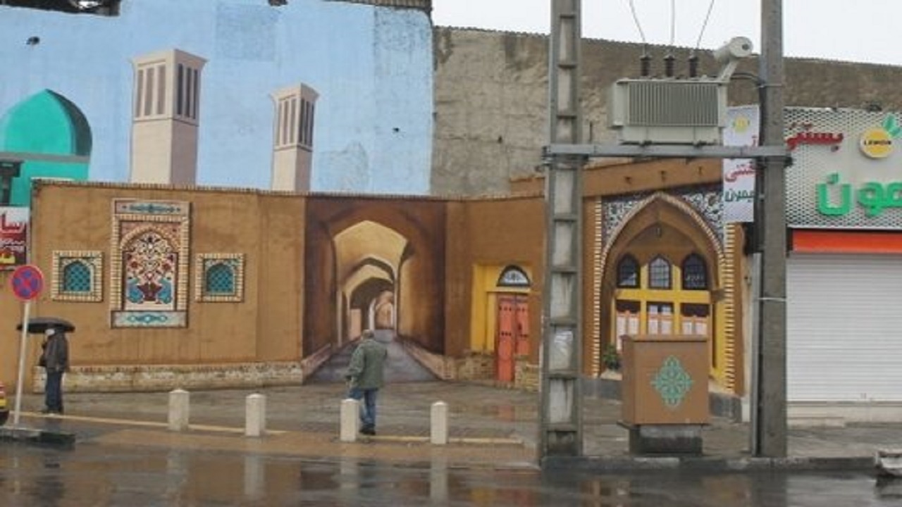 رنگ و لعاب نوستالژی در خیابان مدرس کرج