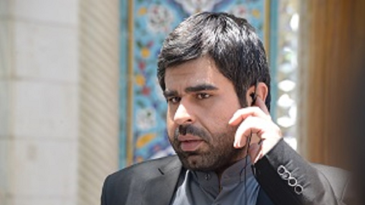 تصویری عجیب از امیر نوری در فروشگاه لباس