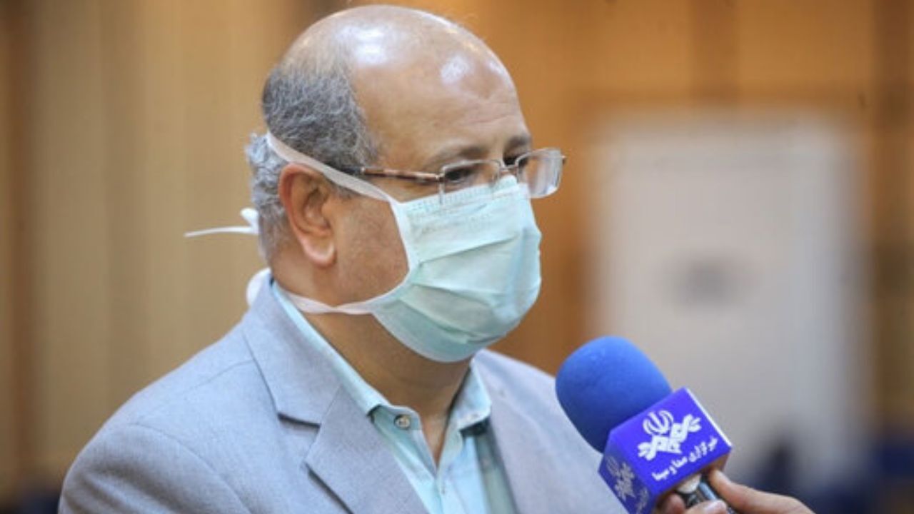 رعایت شیوه نامه های بهداشتی تنها راه مقابله با ویروس کرونای انگلیسی
