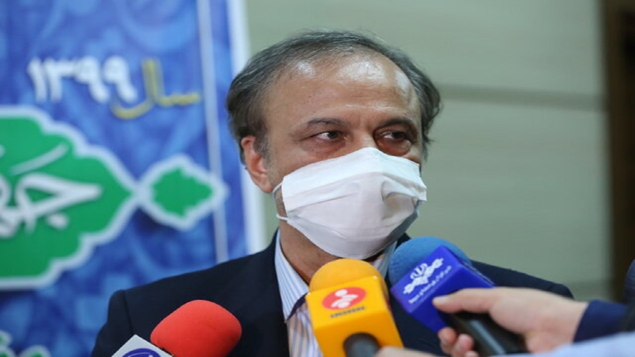 رزم حسینی: کالا‌های اساسی گران نمی‌شوند
