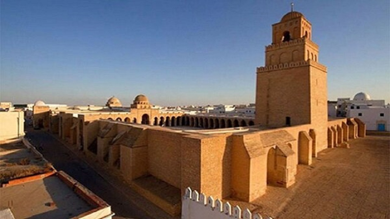 مسجدی در تونس که گنج‌های قیمتی و ارزشمندی را در خود جای داده است