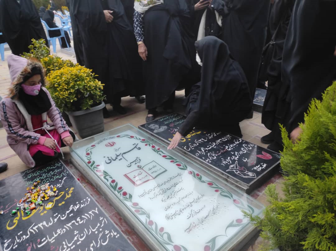 شهیدی که سردار سلیمانی وصیت کرد درکنارش به خاک سپرده شود که بود؟ شهیدی که سردار سلیمانی وصیت کرد درکنارش به خاک سپرده شود که بود؟