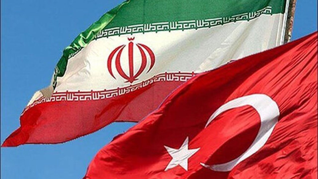 حذف گذرنامه برای گردشگران ایرانی و ترکیه‌ای + فیلم