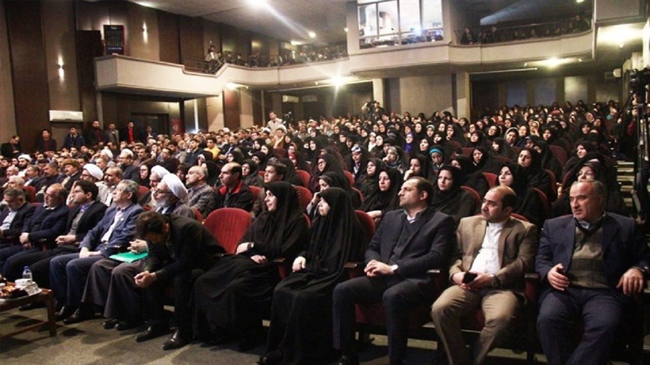 پنجمین اجلاس استانی نماز در قم برگزار شد‌
