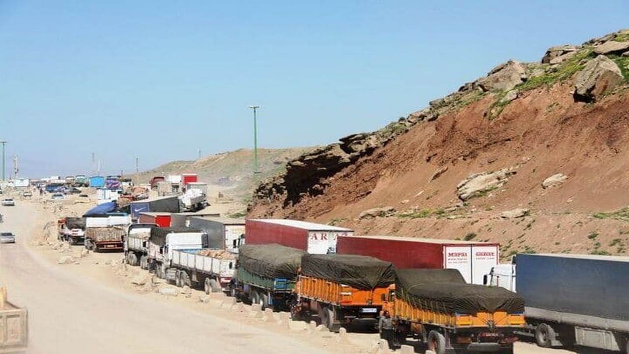 پذیرش کامیون‌های ترانزیتی از مرز بین‌المللی مهران