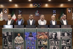 رونمایی از تندیس « سرباز وطن »