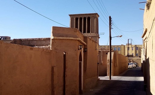 زخمهای مدرن سازی بر پیکره بافت تاریخی یزد زخمهای مدرن سازی بر پیکره بافت تاریخی یزد