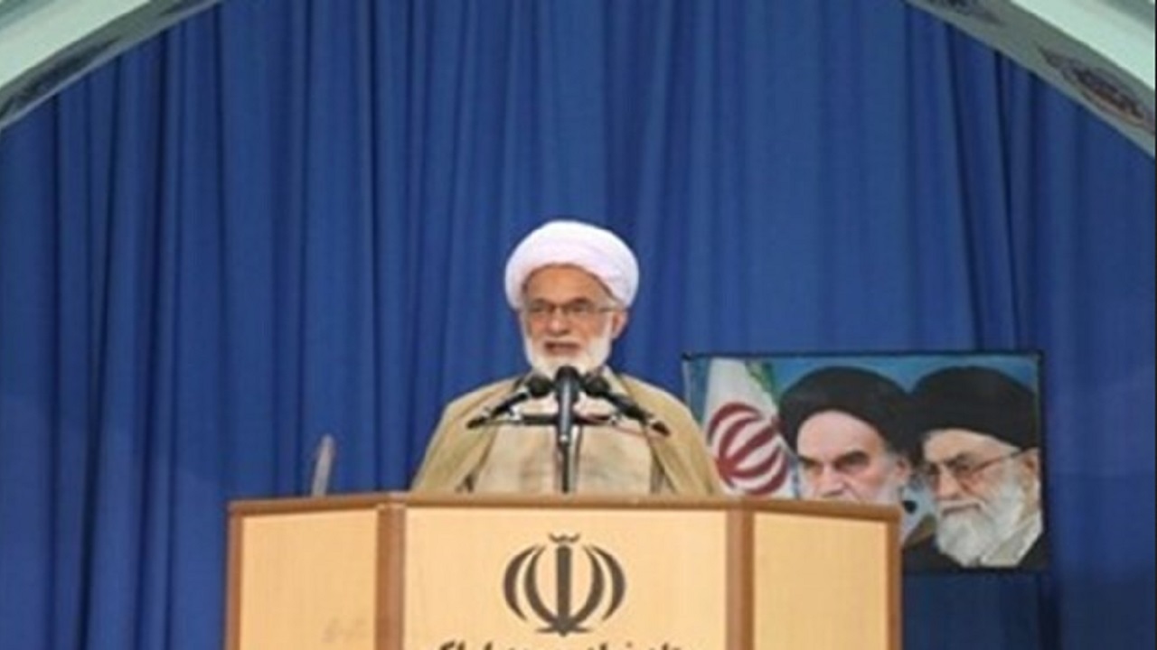 وفاداری ملت ایران اسلامی به آرمان‌های انقلاب و امام راحل توطئه دشمنان را خنثی کرد