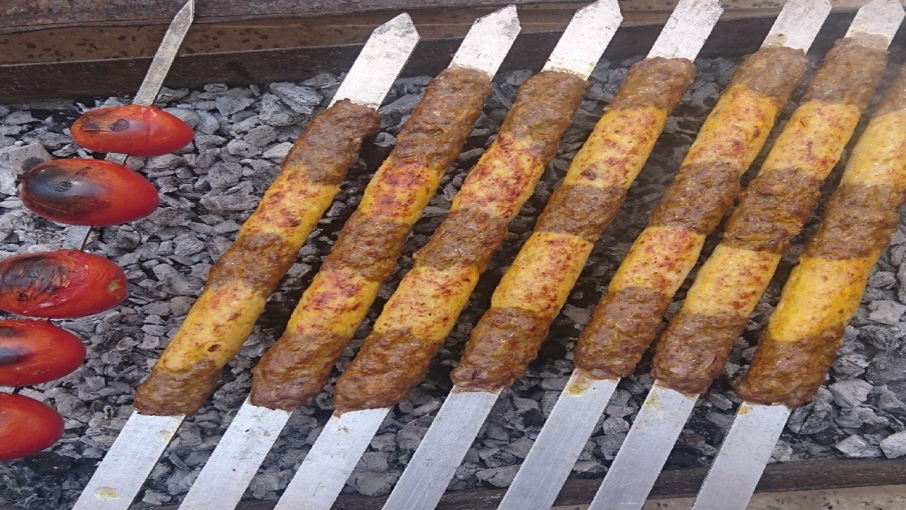 آموزش آشپزی؛ از کباب کوبیده دو رنگ اصیل ایرانی و خورش قیمه کرفس تا ژله هدیه با ظاهری خاص و مجلسی + تصاویر