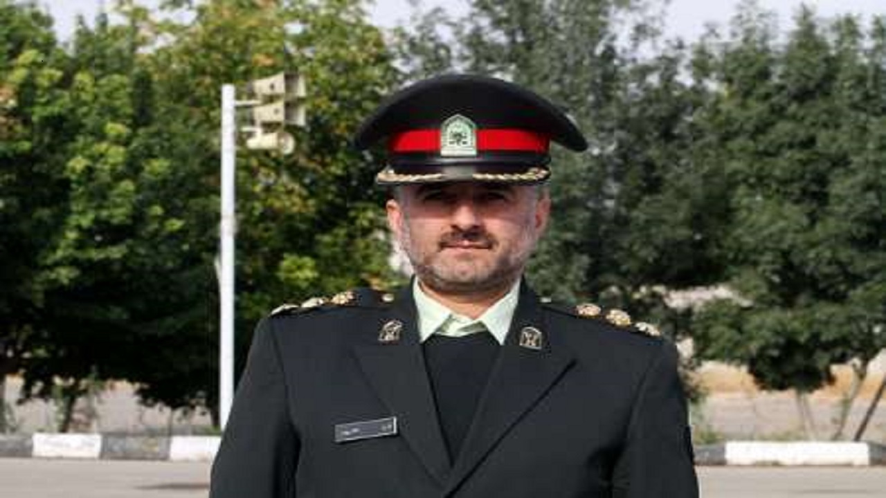کشف بیش از ۱۱ هزار عدد مواد محترقه در زنجان