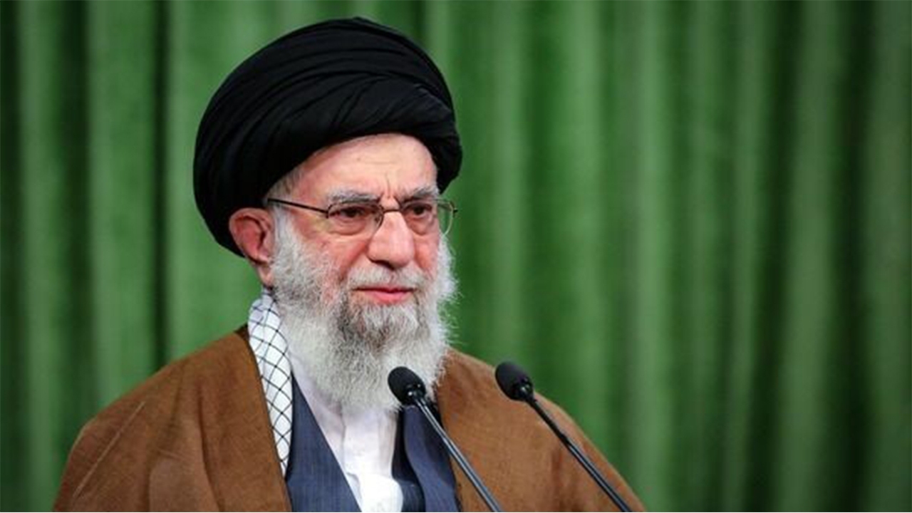 رهبر انقلاب: از خواندن دعا‌های ماه رجب غفلت نکنید