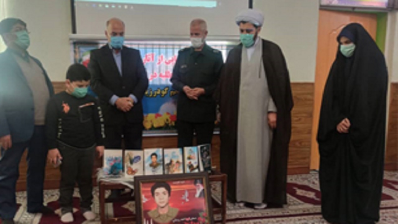 رونمایی از ۶ عنوان کتاب «دفاع مقدس» در ملایر