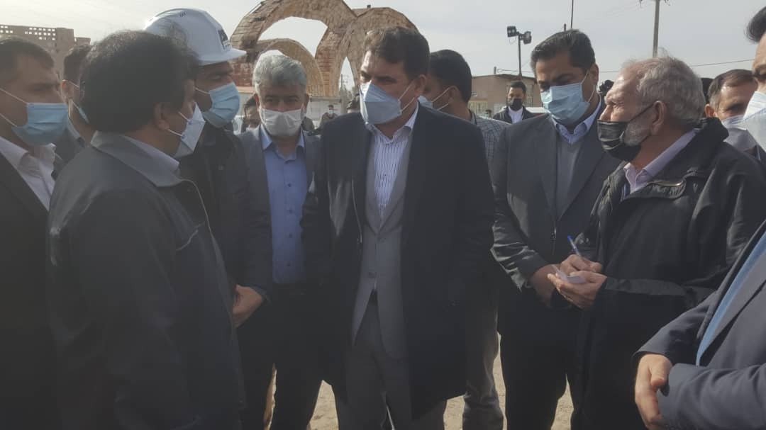 بازدید استاندار کرمان از بیمارستان سیرجان 