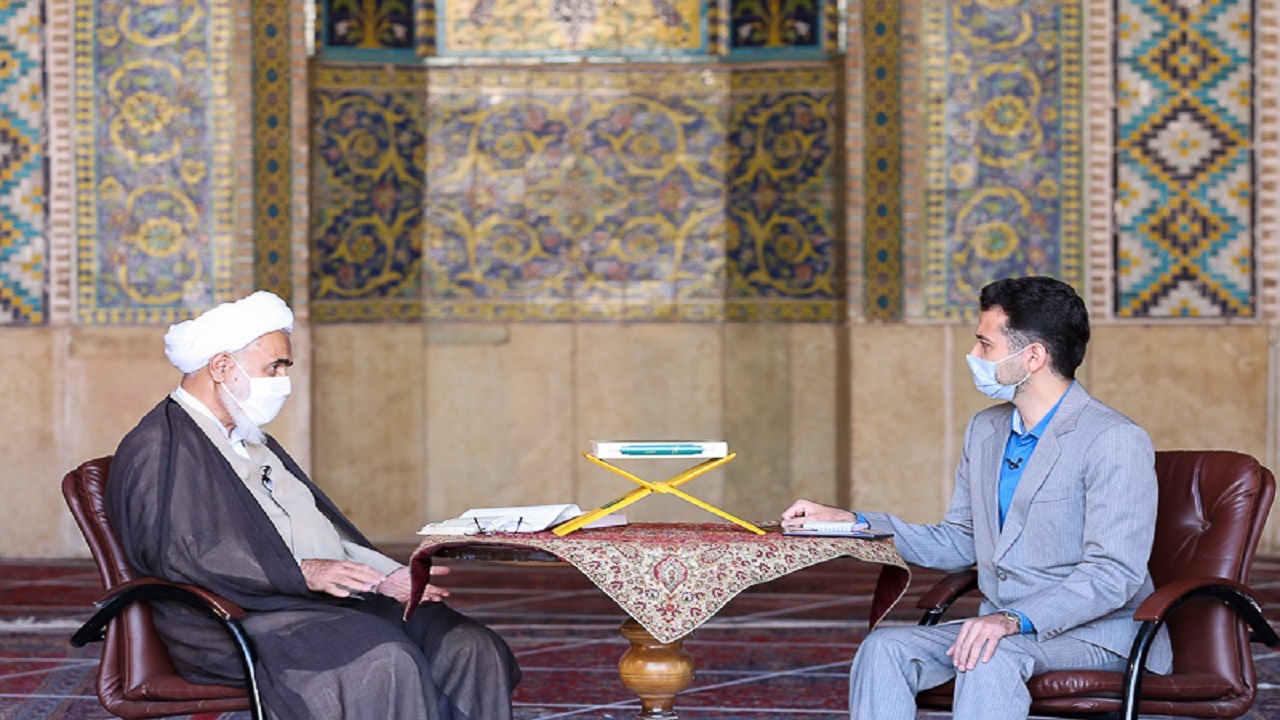 عدالت‌خواهان دست‌هایشان در دست یکدیگر باشد