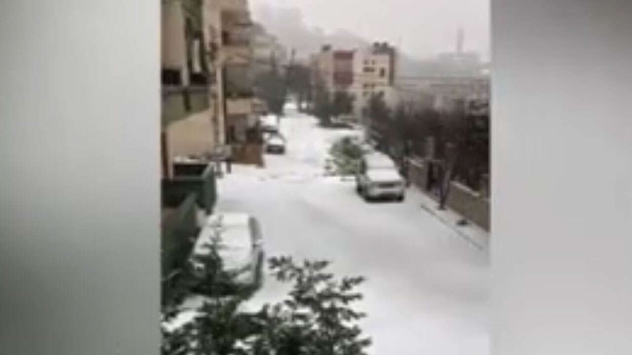 فیلمی از وقوع طوفان شدید در شهر‌های مختلف کشور لبنان