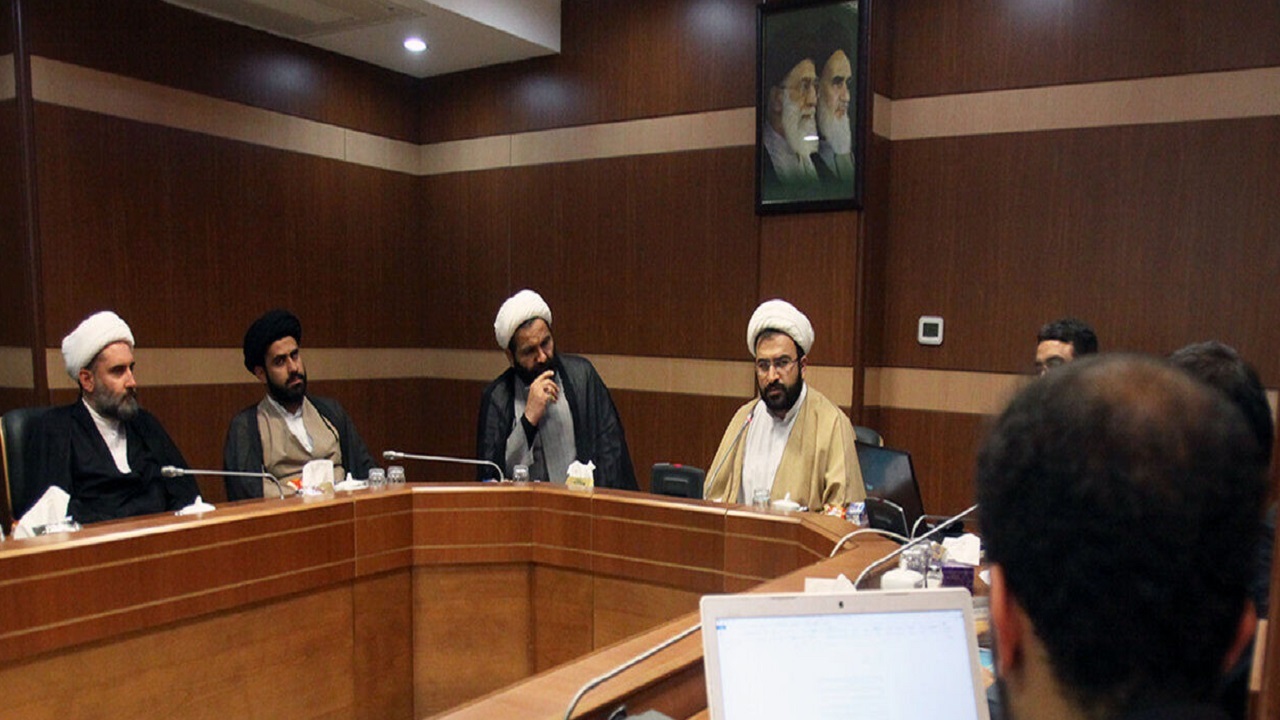 همایش کتاب سال حکومت اسلامی در قم برگزار شد