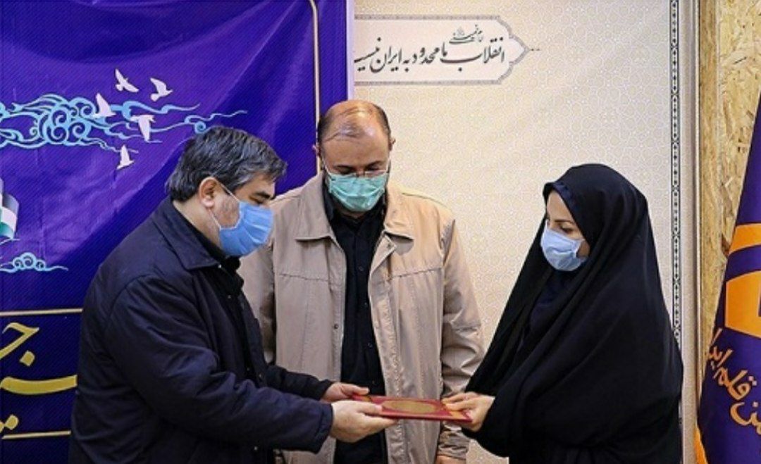 درخشش نویسنده اسدآبادی با نامحرم در جشنواره فلسطین