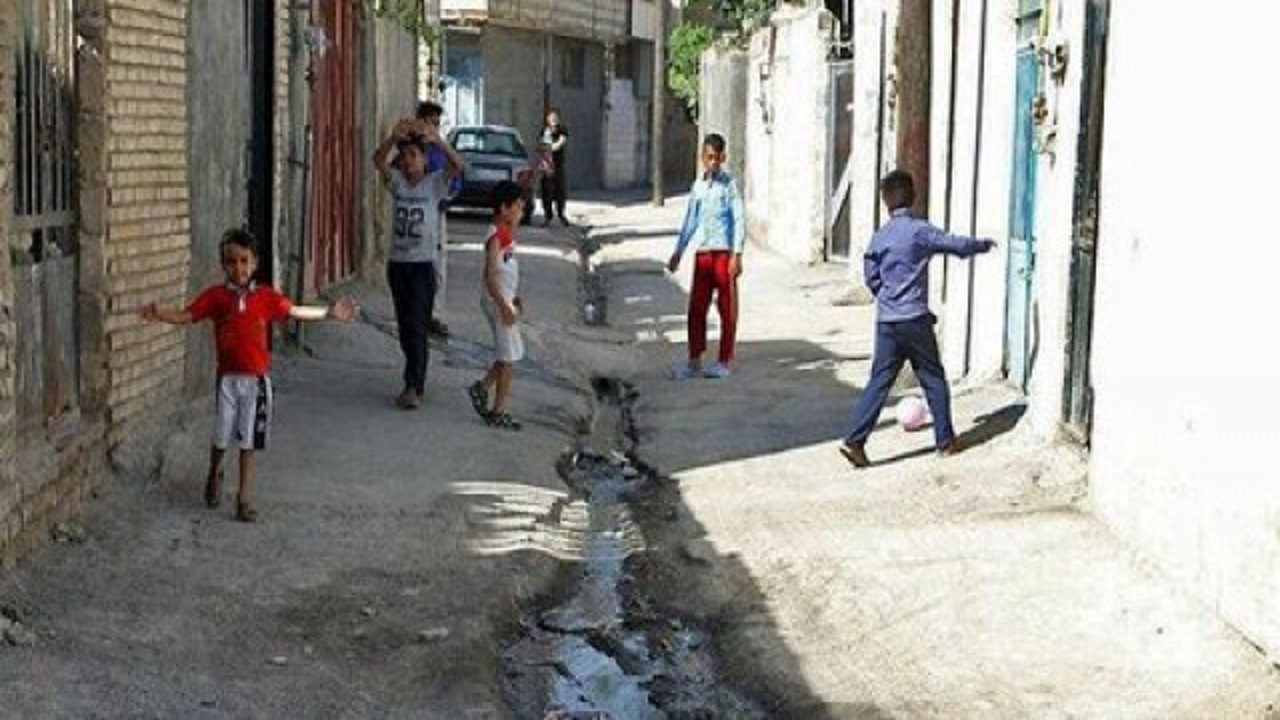 نقش دانشگاه‌ها در حل مشکلات حاشیه نشینی