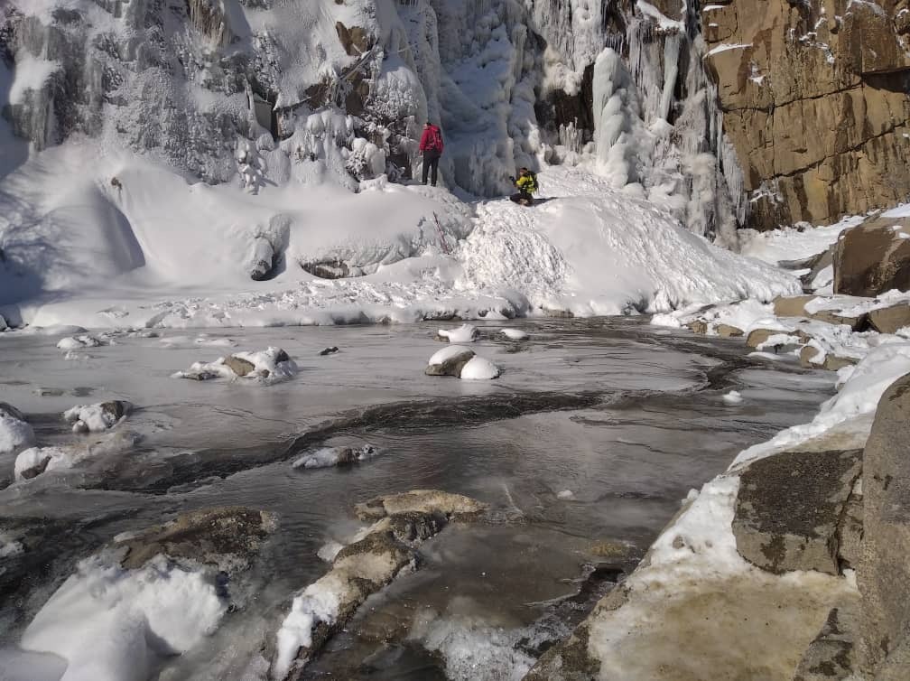 طبیعت زمستانی گنجنامه الوند همدان