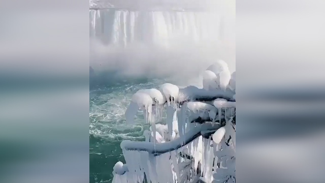 زیبایی خیره‌کننده آبشار نیاگارا در زمستان + فیلم