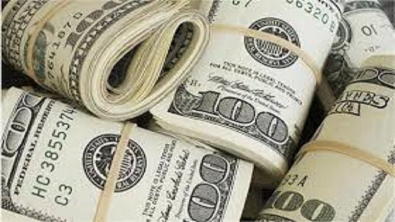 کاهش اندک ارز در بازار؛ دلار ۲۲ هزار و ۴۳۰ تومان  است