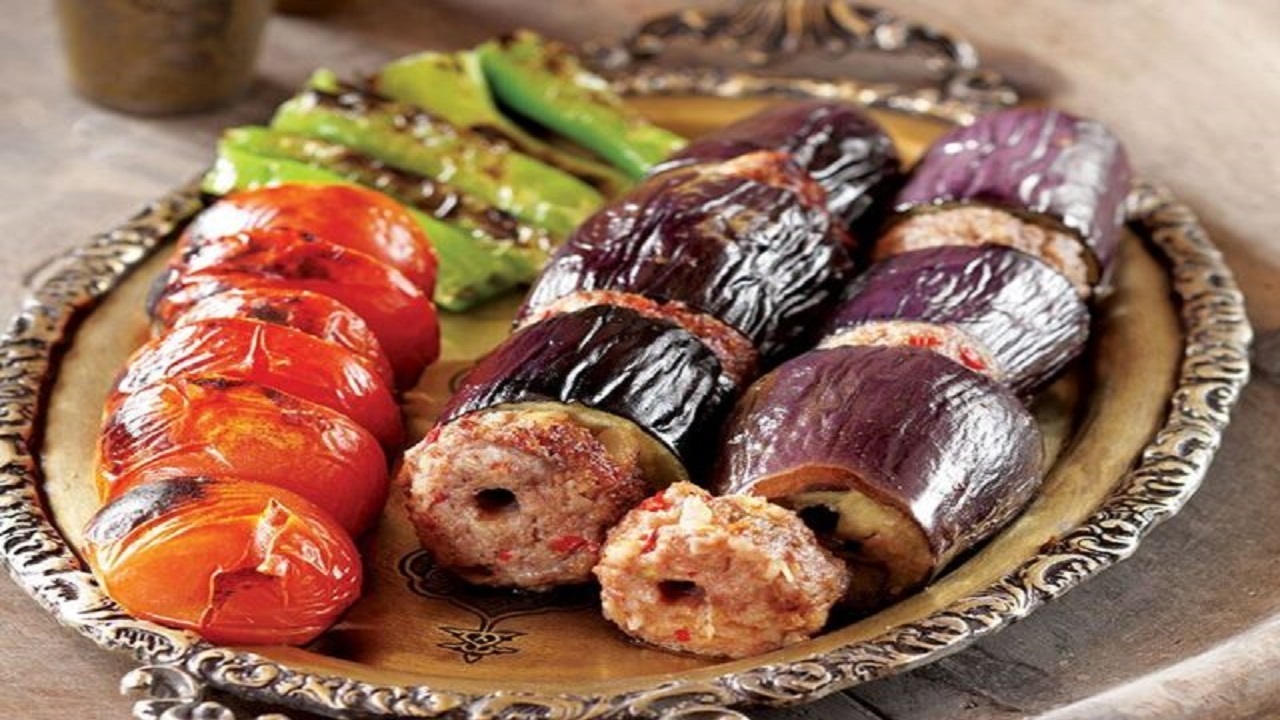 آموزش آشپزی؛ از شیش کباب ترکیه&zwnj;ای با گوشت و مرغ و کوفته لپه یزدی تا تراول کیک پرتقال با طعمی بی نظیر + تصاویر