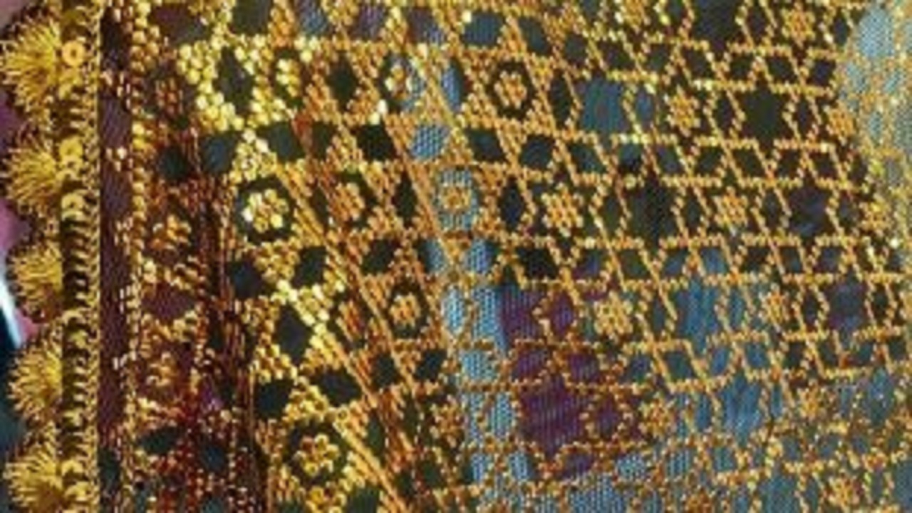 خوس‌دوزی بوشهر در جشنواره فجر صنایع‌دستی به نمایش در می‌آید