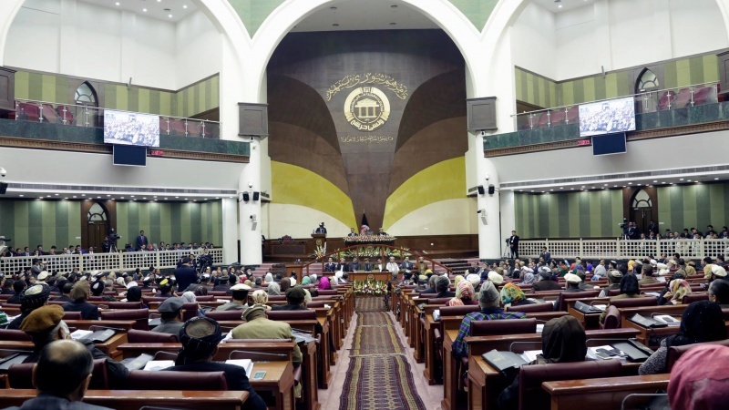 مجلس افغانستان: خلیلزاد به طالبان فشار وارد کند