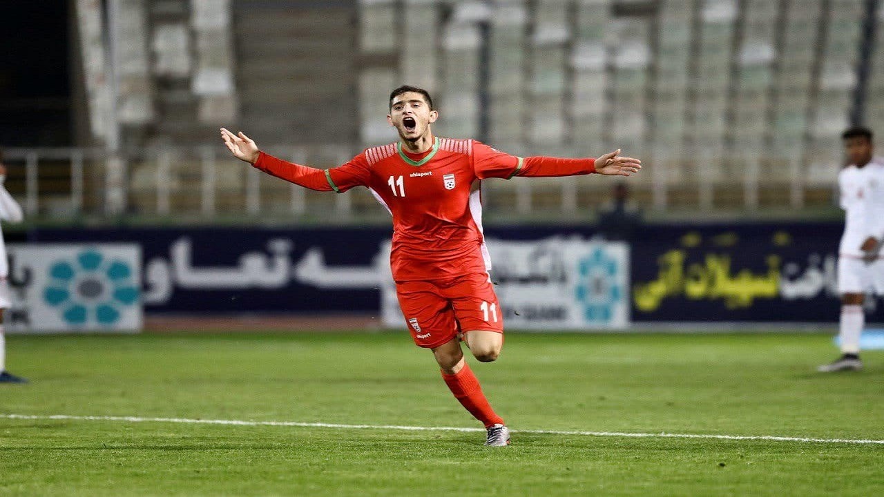 حضور مهاجم جوان پرسپولیس در ساختمان این باشگاه