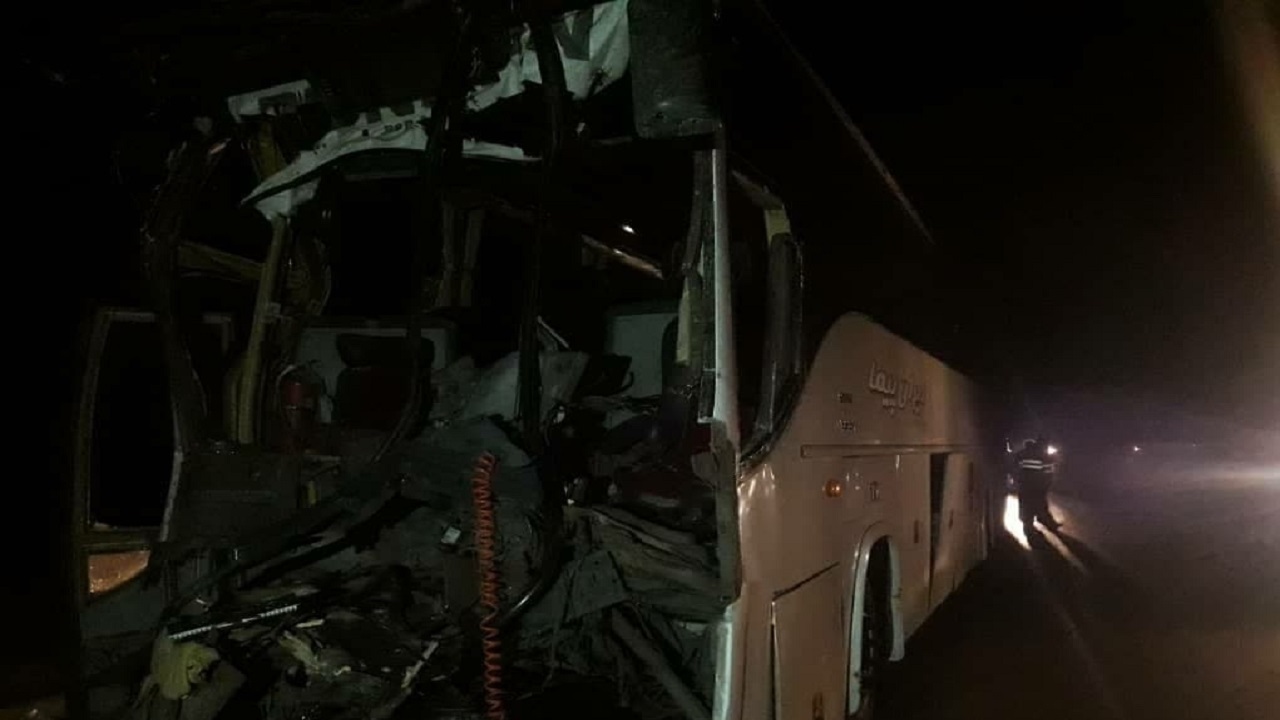 تکذیب فوت ۲ نفر درتصادف اتوبوس و تریلی در جاده آرادان به سرخه