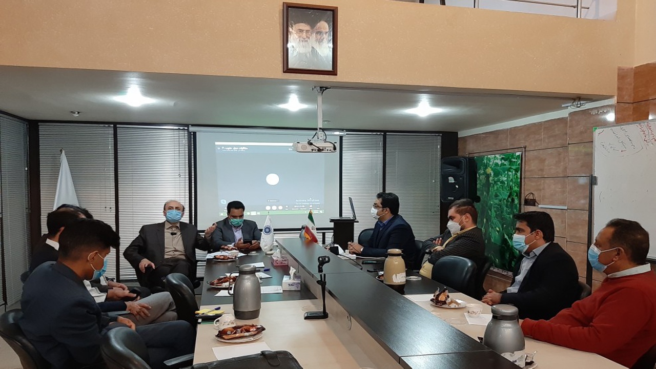 ناوگان حمل و نقل خارجی وارد مزارع جنوب کرمان می شوند