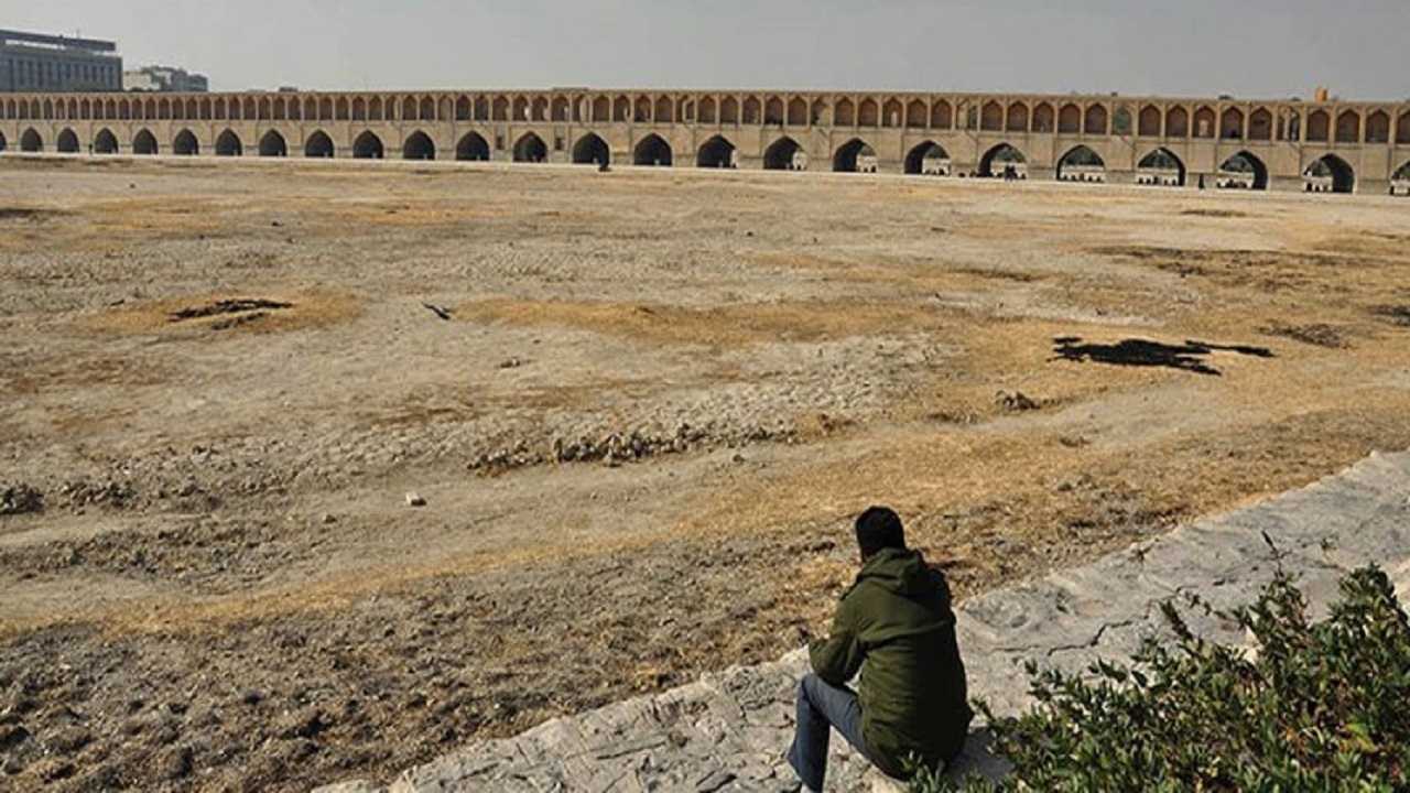فعلا منتظر باران نباشید
