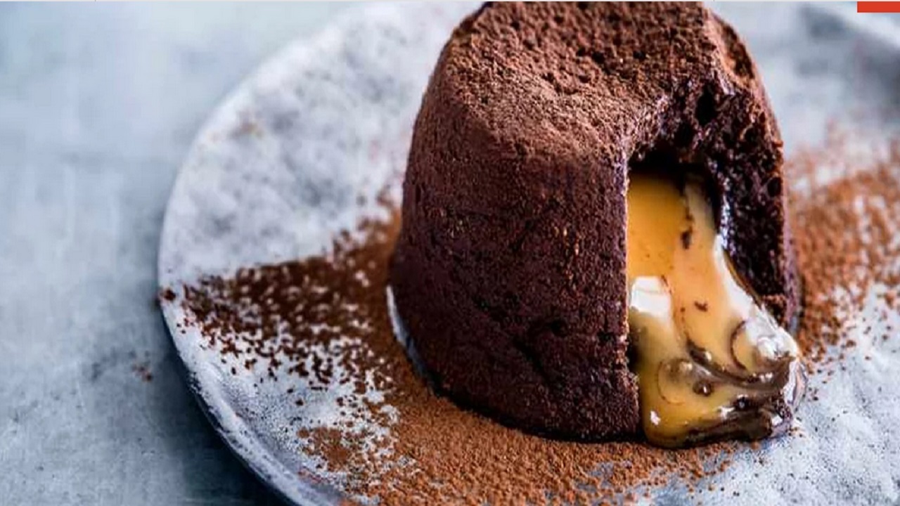 آموزش آشپزی؛ از ۲۰ راز خوشمزه شدن خورش فسنجان و فوت&zwnj;وفن&zwnj;های پخت ته چین زعفرانی تا دسر لیوانی ویکتوریا + تصاویر